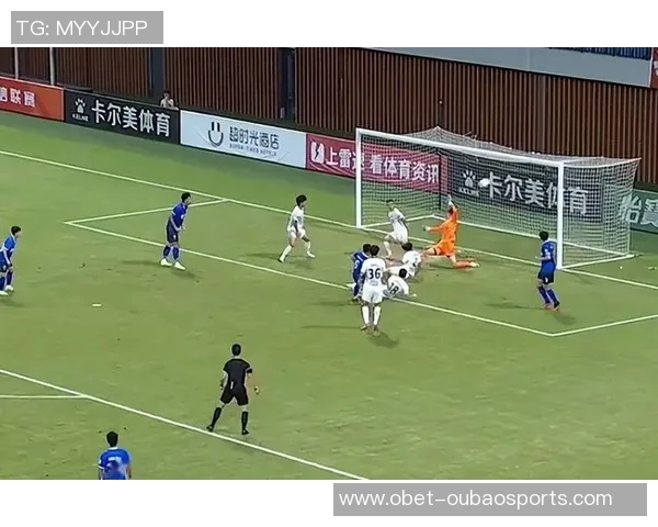 深圳外援史密斯半场表现抢眼四记三分助球队争胜